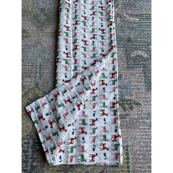 Wondershop Christmas Deer  Design Flannel Bed Pillow Case Set - Picture 1 of 5